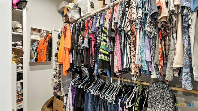 1784 Fm 538, Stockdale, TX 78160