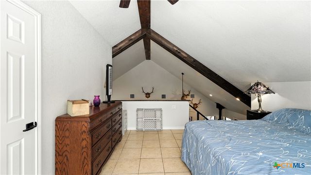 1784 Fm 538, Stockdale, TX 78160