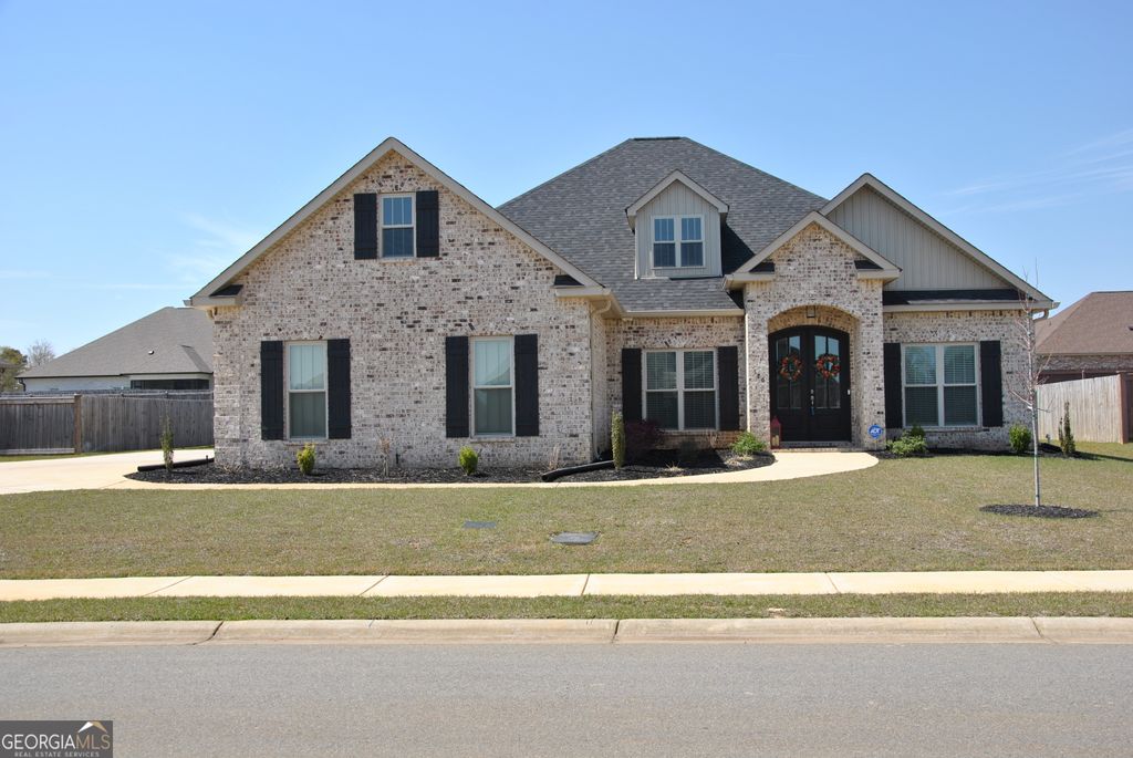 126 Blue Mist Lane, Kathleen, GA 31047