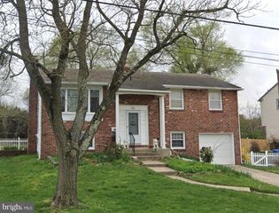 223 W MIAMI AVE, Cherry Hill, NJ 08002