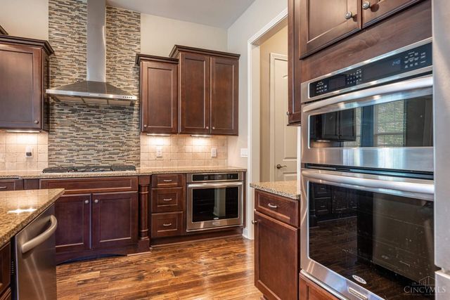 8925 Kenwood Road, Blue Ash, OH 45242