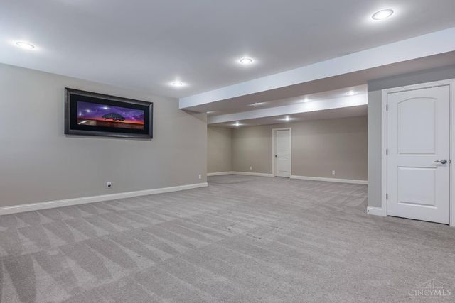 8925 Kenwood Road, Blue Ash, OH 45242