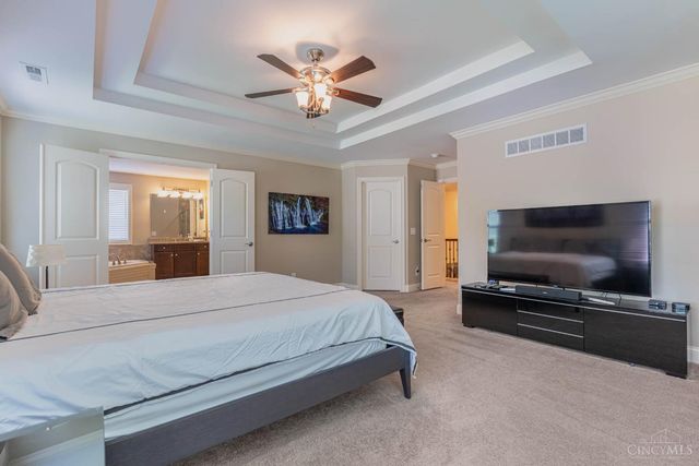 8925 Kenwood Road, Blue Ash, OH 45242