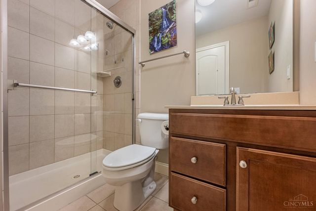 8925 Kenwood Road, Blue Ash, OH 45242