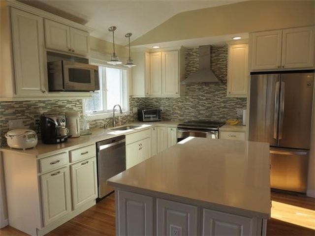 121 Andrew Street 0, Newton, MA 02459
