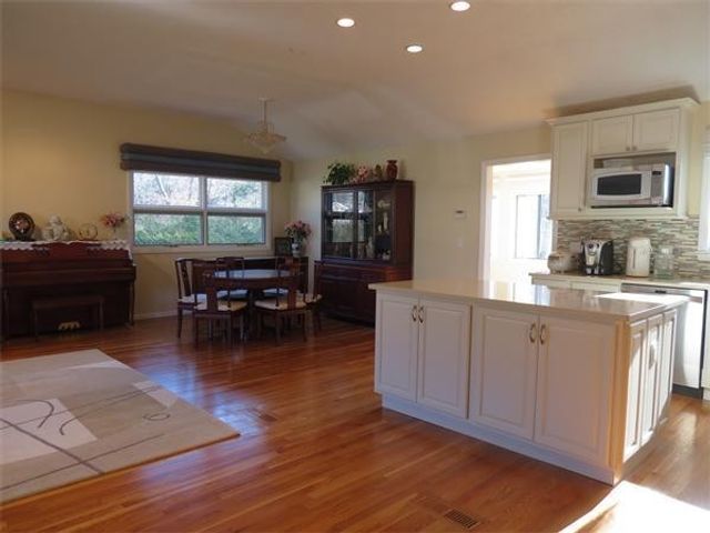 121 Andrew Street 0, Newton, MA 02459