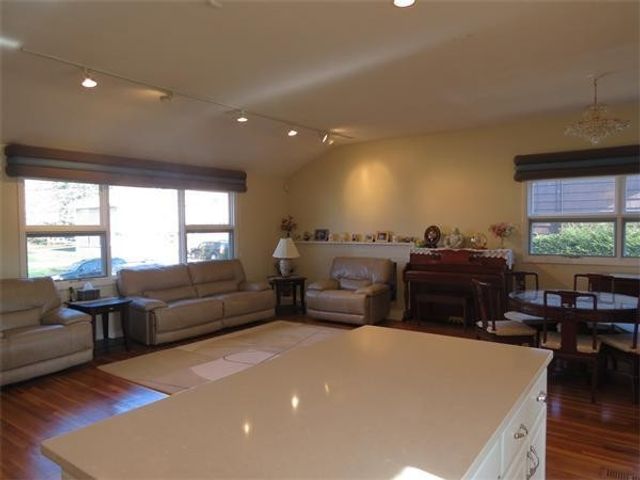 121 Andrew Street 0, Newton, MA 02459