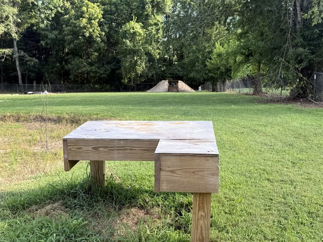 2438 Chester Harris Rd, Woodlawn, TN 37191