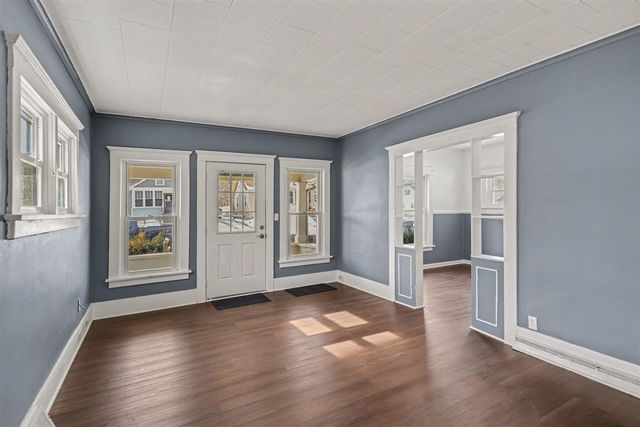 1235 Sheldon Street, Jackson, MI 49203