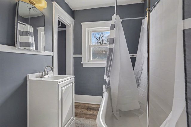 1235 Sheldon Street, Jackson, MI 49203