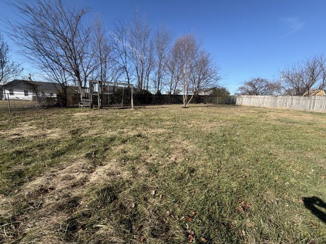 805 Stableford Rd, Oak Grove, KY 42262