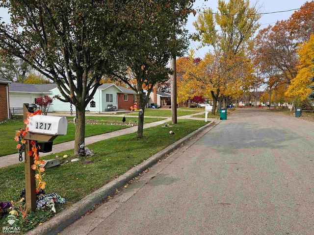 1217 Hanover Street, Owosso, MI 48867