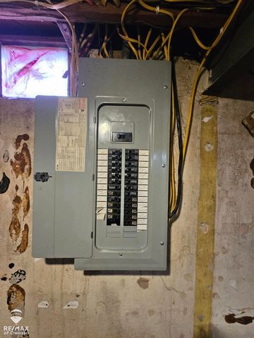 1217 Hanover Street, Owosso, MI 48867