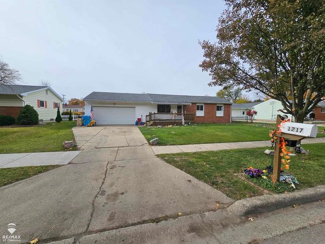 1217 Hanover Street, Owosso, MI 48867