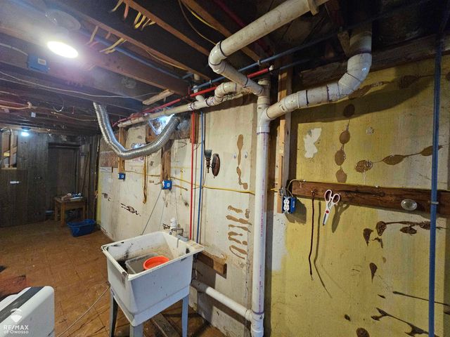 1217 Hanover Street, Owosso, MI 48867