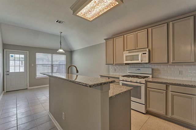 11118 Creekline Meadow Court, Cypress, TX 77429