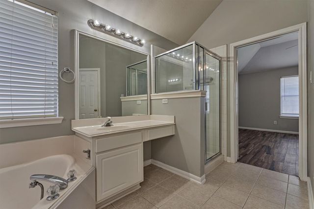 11118 Creekline Meadow Court, Cypress, TX 77429