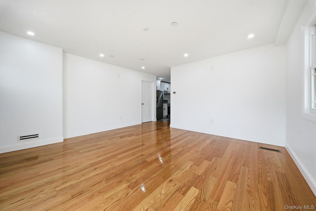 123-24 135 Street, South Ozone Park, NY 11420 — photo 5