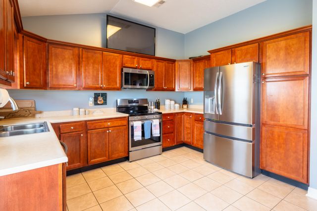 35 Nolin Court, Morehead, KY 40351