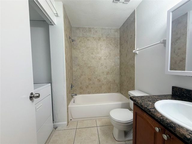 5440 S MACDILL AVENUE 1C, Tampa, FL 33611