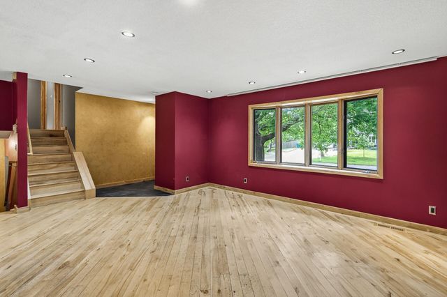 3416 75th Avenue N, Brooklyn Park, MN 55443