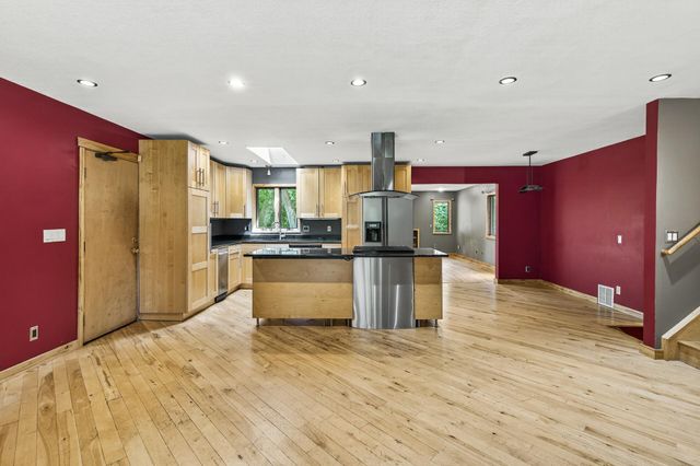 3416 75th Avenue N, Brooklyn Park, MN 55443