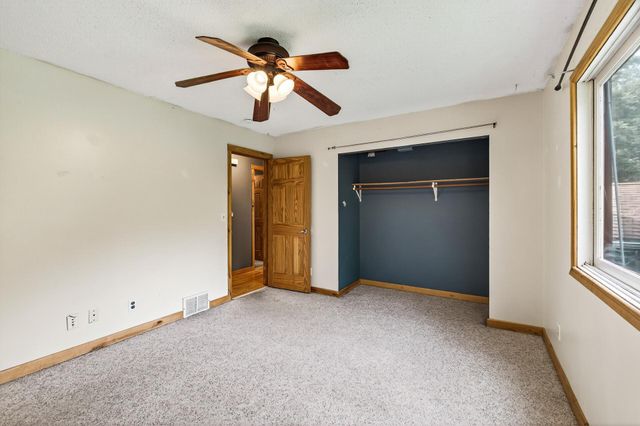 3416 75th Avenue N, Brooklyn Park, MN 55443