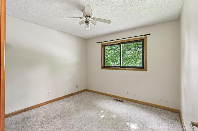 3416 75th Avenue N, Brooklyn Park, MN 55443