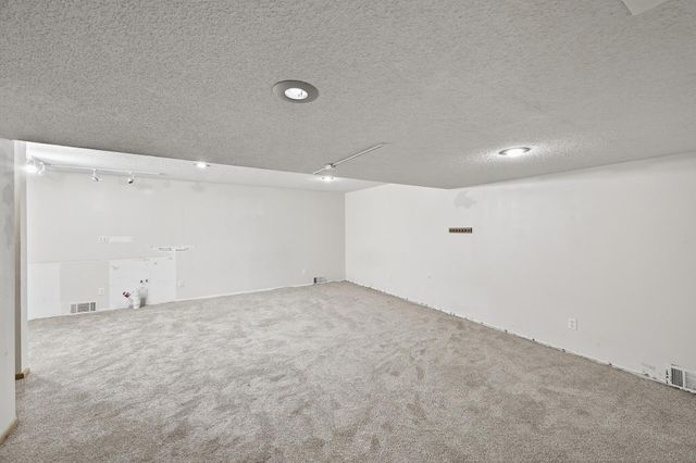 3416 75th Avenue N, Brooklyn Park, MN 55443