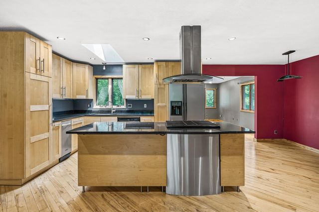 3416 75th Avenue N, Brooklyn Park, MN 55443