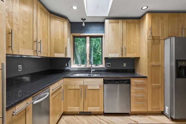 3416 75th Avenue N, Brooklyn Park, MN 55443