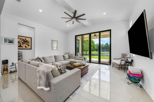 9027 Grand Prix Lane, Boynton Beach, FL 33472