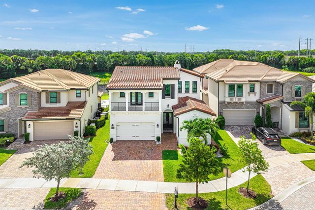 9027 Grand Prix Lane, Boynton Beach, FL 33472