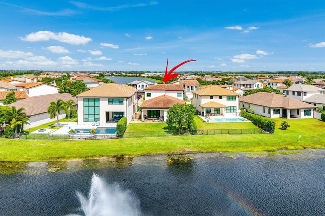 9027 Grand Prix Lane, Boynton Beach, FL 33472