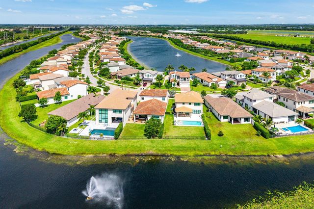 9027 Grand Prix Lane, Boynton Beach, FL 33472