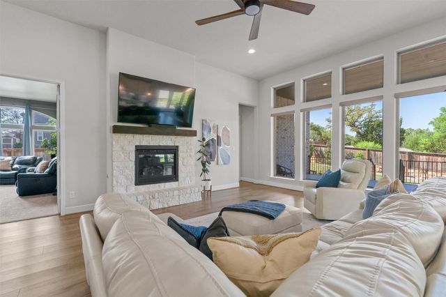 101 Pienza DR, Georgetown, TX 78628