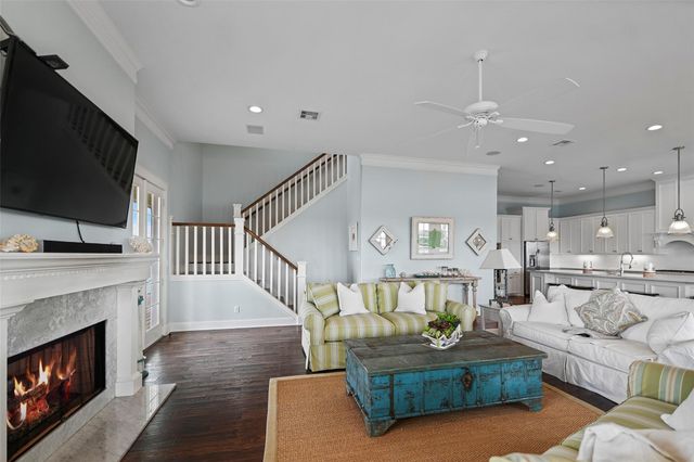 1243 Pilot Lane, Galveston, TX 77554