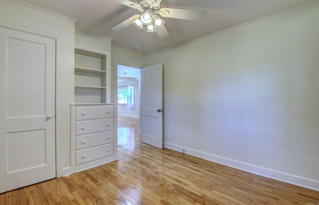 721 Fairview St, Conway, AR 72034