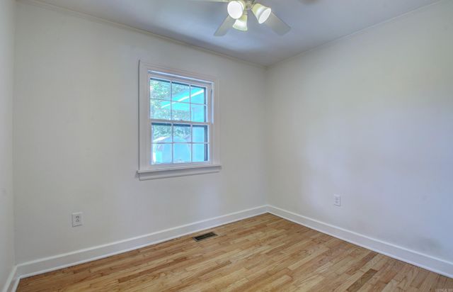 721 Fairview St, Conway, AR 72034