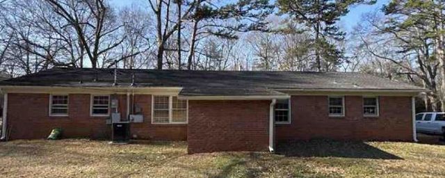 2052 Pineview Drive, Spartanburg, SC 29307