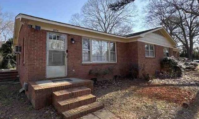 2052 Pineview Drive, Spartanburg, SC 29307