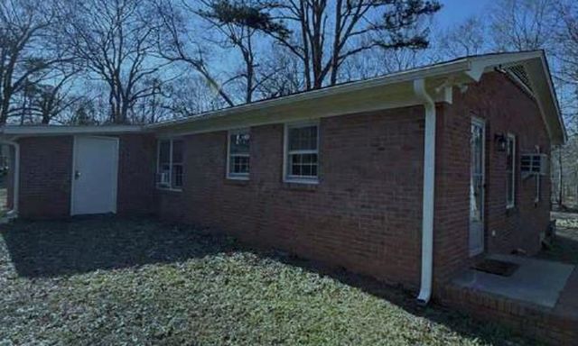 2052 Pineview Drive, Spartanburg, SC 29307