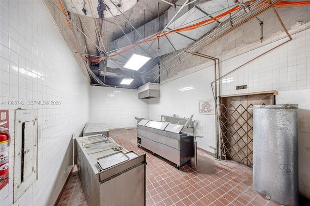 5445 Collins Ave CU1, Miami Beach, FL 33140