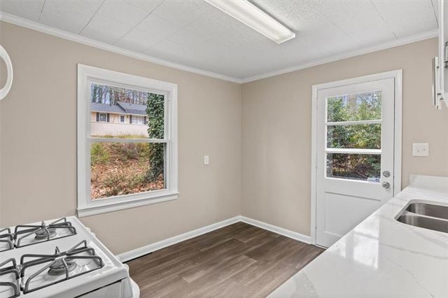 2451 Pine NW Drive, Kennesaw, GA 30152