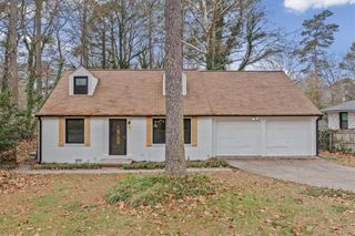 2451 Pine NW Drive, Kennesaw, GA 30152