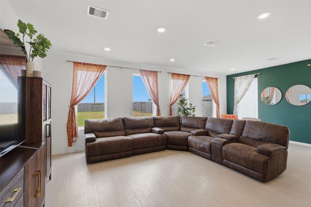 10603 Birds Nest Drive, Beasley, TX 77417