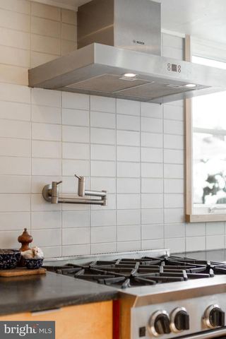 818 W BEAVER AVE, State College, PA 16801