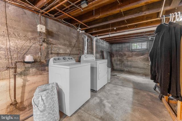 818 W BEAVER AVE, State College, PA 16801