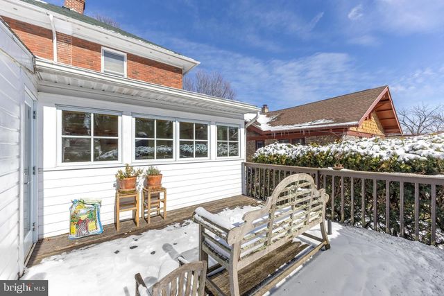 818 W BEAVER AVE, State College, PA 16801