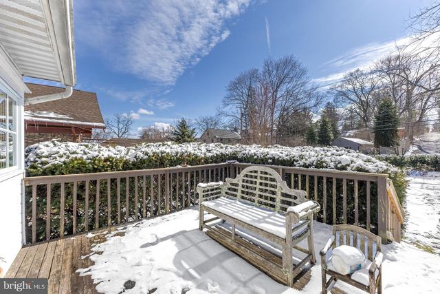 818 W BEAVER AVE, State College, PA 16801